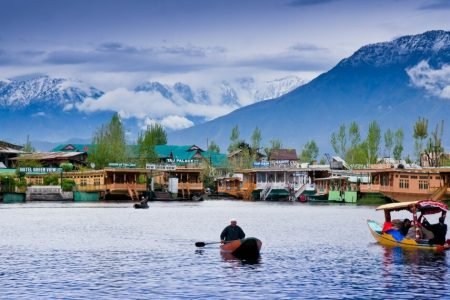 All about kashmir,a travel guide: Best 10 Places To Visit In Kashmir, Best Hotels, Best Dishes